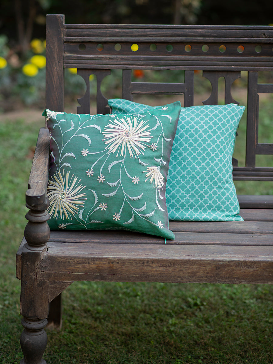 Lily Silk Emb Cushion Cover : Green