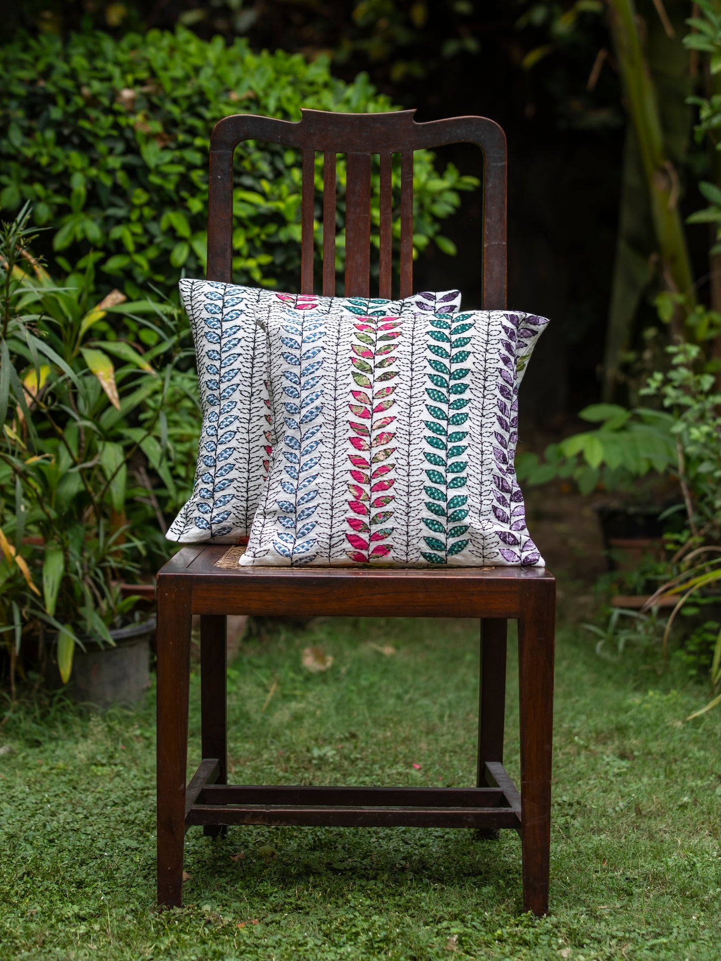 Green Cushion Cover : Stripe Leaf