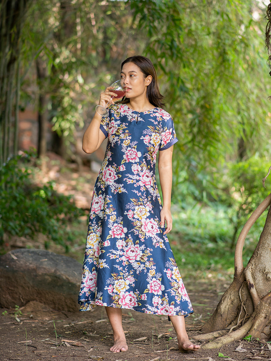 Martina Dress : Magnolia Navy