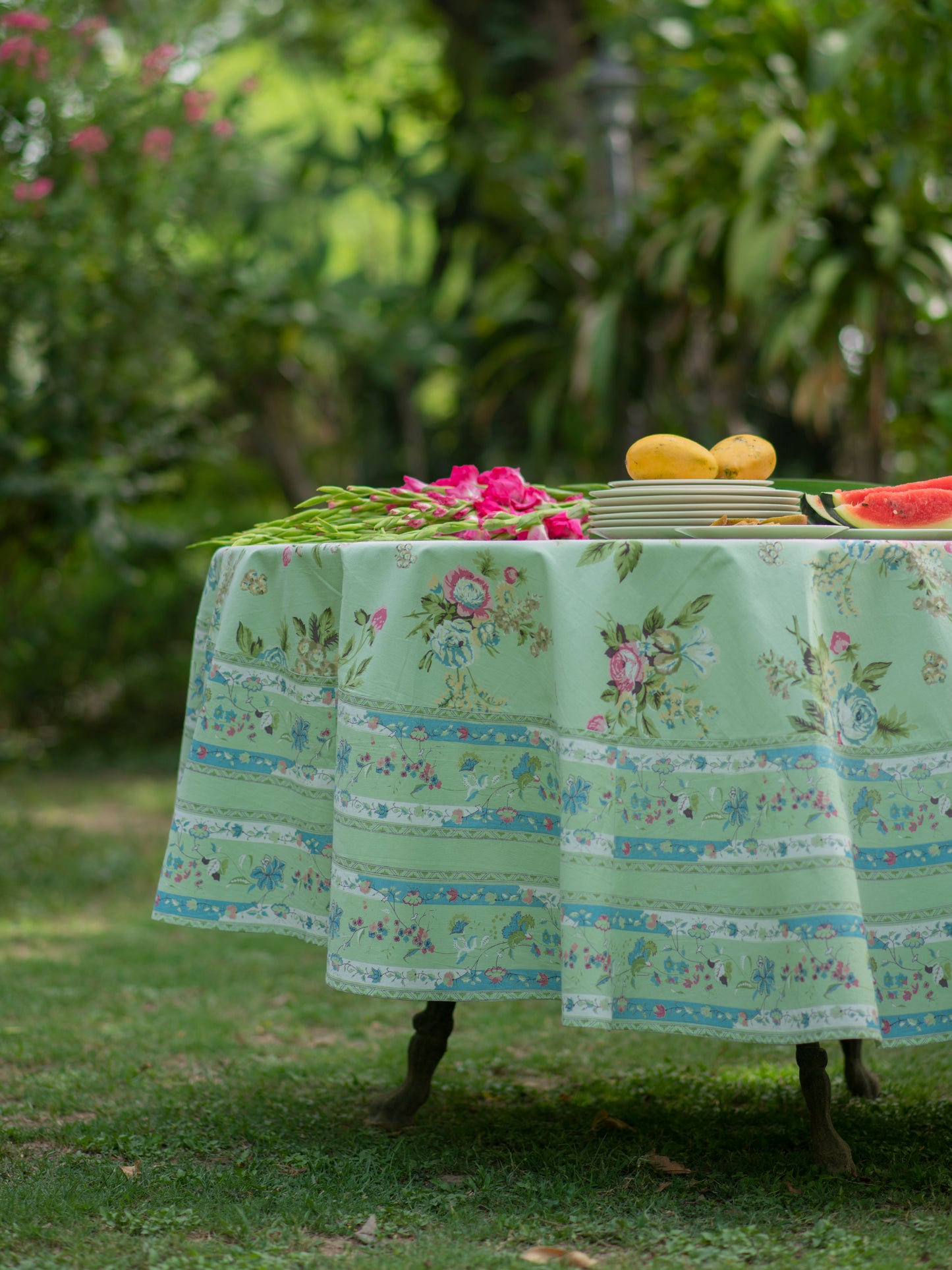 Potpourri Printed Tablecloth x-Brdar: Celadon